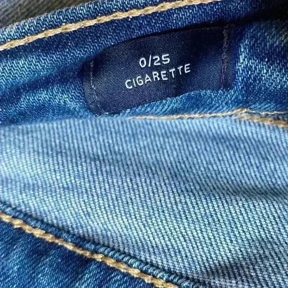 GAP High-Waist Cigarette Jeans, Size 0/25 Women’s – Excellent Condition - Picture 7 of 7